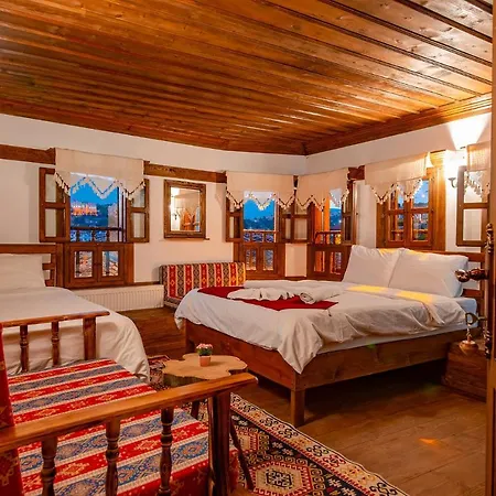 Hanedan Hotel