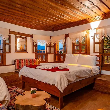 Hanedan Hotel